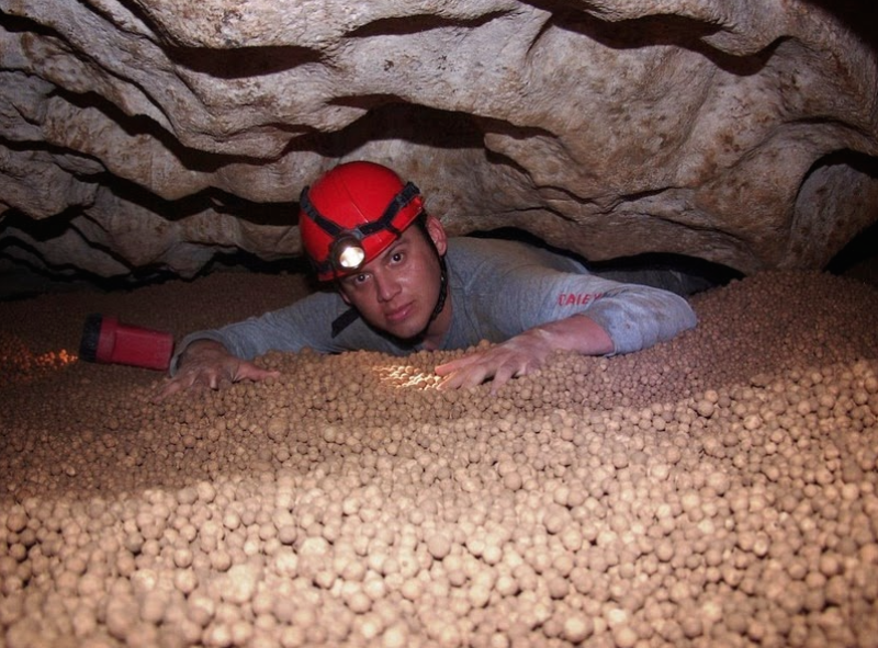 Пещерный жемчуг Грута-де-лас-Каникас
