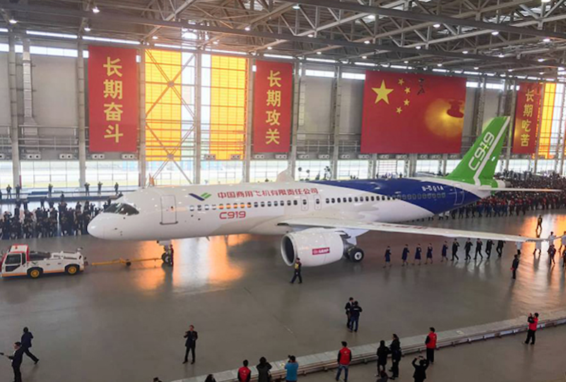 Китай создал собственную модель пассажирского самолёта. Видео
